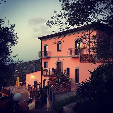 Sant'elia Country Village * SantʼAgata di Militello