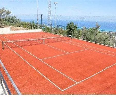 Sant'elia Country Village Farm stay *